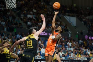 dominicano-jean-montero-hace-historia-tras-batir-records-en-puntos-de-paul-gasol-en-espana
