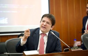 miguel-uribe:-estado-critico-tras-cirugia-por-atentado-en-bogota