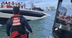 fiesta-por-el-mundial-2026-en-barco-es-detenida-por-la-guardia-costera-en-miami