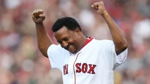 pedro-martinez-defiende-a-rafael-devers-y-critica-manejo-de-los-red-sox