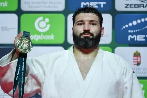 tasoev,-el-ruso-que-domina-el-mundo-del-judo-tras-proclamarse-campeon-mundial-por-segunda-vez