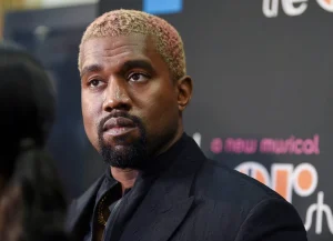 australia-cancela-visa-de-kanye-west-por-tema-que-glorifica-a-hitler