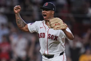 bello-“intratable-“con-10-k,-boston-aplasta-a-colorado.-yankees-aplastan-los-marineros