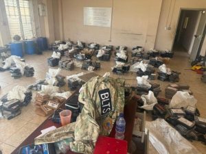 tres-muertos-y-1.045-kilos-de-cocaina-incautados-en-una-operacion-antidrogas-en-haiti