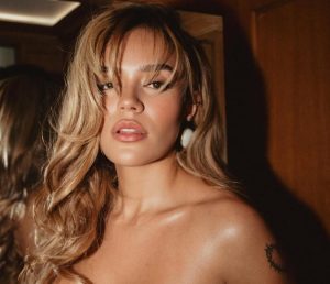 karol-g-responde-a-criticas-por-su-nuevo-album-«tropicoqueta»