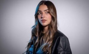 adri-torron-lanza-nuevo-sencillo-“monotonia”