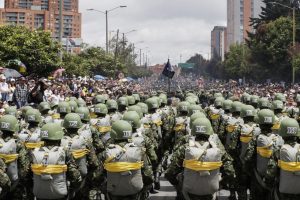 colombia-celebra-215-anos-de-independencia-con-emotivos-desfiles