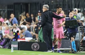 messi-se-retira-lesionado-en-el-minuto-11-ante-necaxa-en-la-leagues-cup