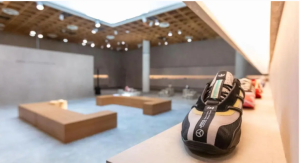 exposicion-de-calzado-adidas-de-bad-bunny-genera-interes-en-museo-de-arte-de-puerto-rico