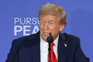trump-reitera-su-apoyo-a-una-paz-duradera-en-ucrania-en-su-dia-de-la-independencia