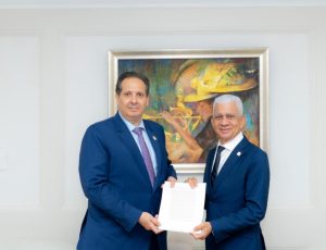 presidente-del-senado-recibe-propuesta-modificacion-a-ley-de-salud-mental