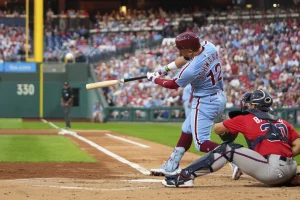 schwarber-hace-historia-con-4-jonrones,-los-phillies-vencen-atlanta.-otros-resultados