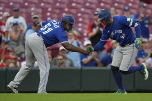 guerrero-la-saco.-toronto,-rays-y-cerveceros-ganaron-el-miercoles