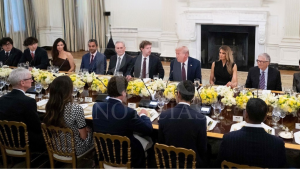 trump-reune-a-gigantes-tecnologicos-y-les-exige-mas-inversion-en-eeuu.