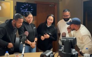 casi-grupo-presenta-su-talento-vocal-en-el-matutino-91