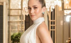 liza-blanco-se-deshace-de-sus-implantes