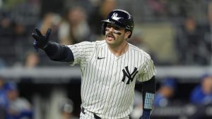 nueva-york-vence-4-3-a-boston-y-extiende-la-serie-del-comodin