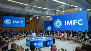 fmi-y-banco-mundial-se-reunen-en-washington-con-tensiones-comerciales-entre-china-y-eeuu.
