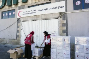 egipto-envia-camiones-con-ayuda-humanitaria-a-gaza-a-traves-de-cruces-controlados-por-israel
