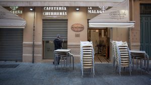arrestan-a-una-banda-que-robo-mas-de-1,000-sillas-en-espana