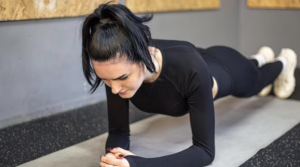 como-la-actividad-fisica-adecuada-puede-ayudar-a-aliviar-y-prevenir-el-dolor-lumbar