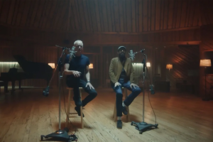 juan-luis-guerra-y-sting-estrenan-version-especial-de-“estrellitas-y-duendes”