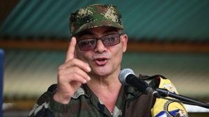 guerrillero-mas-buscado-de-colombia-amenaza-las-elecciones-tras-bombardeos-de-petro