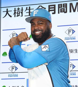 pica-y-se-extiende:-franmil-reyes-dominicano-mas-destacado-en-beisbol-japones