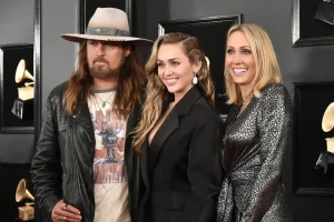 billy-ray-cyrus-gana-demanda-por-supuesta-maternidad-de-miley-cyrus