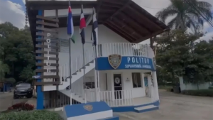 turistas-denuncian-maltrato-de-agentes-de-politur-durante-paseo-en-jarabacoa