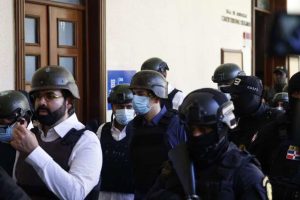 tres-imputados-admiten-participacion-en-red-de-desfalco-en-senasa-y-senalan-a-santiago-hazim