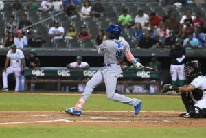 tigres-del-licey-dominan-a-las-estrellas-y-suman-tres-triunfos-consecutivos