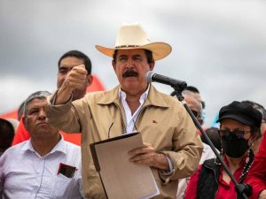 zelaya-llama-a-manifestarse-en-apoyo-a-la-anulacion-electoral-en-honduras