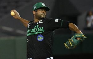 aguilas-caen-ante-las-estrellas-por-primera-vez-esta-temporada.