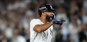 dominicano-amed-rosario-pacta-con-los-yankees-por-un-ano-y-2.5-millones-de-dolares