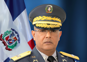 guzman-peralta-supervisa-seguridad-en-palacio-de-justicia-tras-manifestaciones-por-caso-senasa