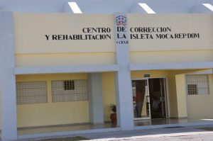 dictan-presentacion-periodica-a-siete-agentes-penitenciarios-por-fuga-de-recluso-en-moca