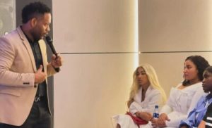 yailin-la-mas-viral-inaugura-iglesia-cristiana-en-agradecimiento-a-dios