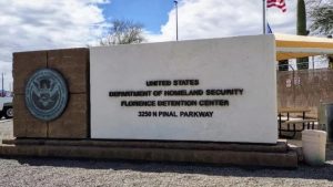 denuncian-que-ninos-migrantes-de-tres-anos-acuden-solos-ante-jueces-migratorios-en-arizona