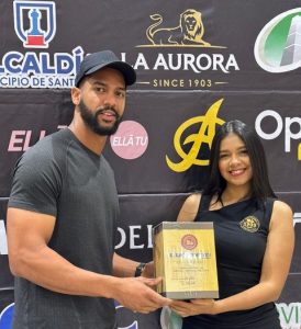 moore-y-tavarez-ganan-premio-aguila-de-la-semana