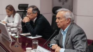 ordenan-prision-preventiva-contra-dos-exministros-vinculados-a-caso-de-corrupcion-en-colombia
