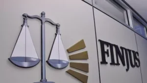 finjus-alerta-sobre-vacios-legales-y-riesgos-constitucionales-en-la-ley-de-la-dni