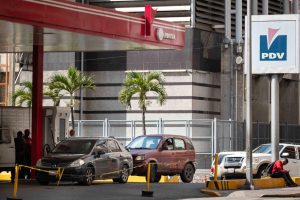 venezuela-suma-tres-episodios-de-crisis-en-su-industria-petrolera