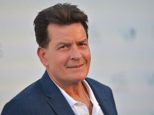charlie-sheen-admite-uso-de-esteroides-para-encarnar-a-“wild-thing”-en-major-league