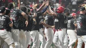 escogido-vence-11-3-a-las-estrellas-y-asegura-su-pase-al-round-robin