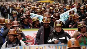 mineros-lideran-protestas-en-bolivia-contra-eliminacion-del-subsidio-a-combustibles