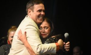 frank-ceara-ofrece-un-inolvidable-cierre-de-“navidad-entre-amigos-2025”