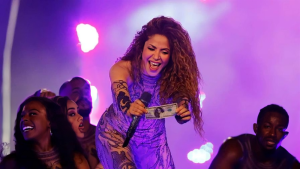 shakira-consolida-su-liderazgo-global-en-la-industria-musical,-segun-forbes