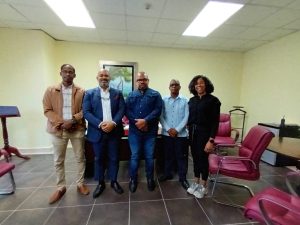 dario-contreras-y-ortopedia-dominicana-refuerzan-cooperacion-para-atender-traumas