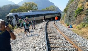 tragedia-en-el-sur-de-mexico:-choque-ferroviario-cobra-13-vidas